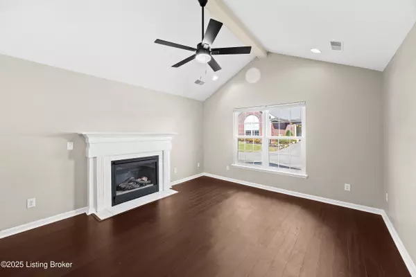 Louisville, KY 40219,6202 Apple Cider Dr