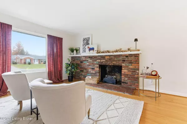 Louisville, KY 40207,4302 Kinloch Rd