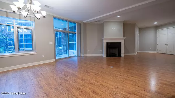 Louisville, KY 40202,324 E Main St #229