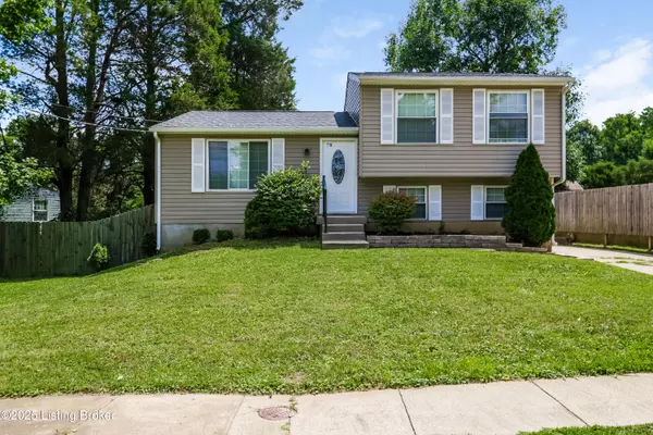 8307 Vaughn Mill Rd, Louisville, KY 40228