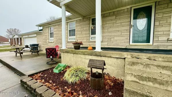 Brandenburg, KY 40108,110 Allen Lake Rd Rd