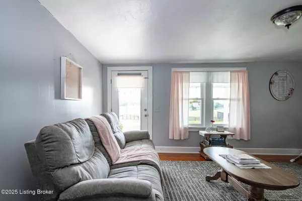 Munfordville, KY 42765,2425 Cave Hill Rd