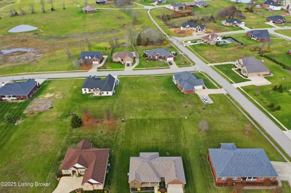 Lawrenceburg, KY 40342,2 Green Garden