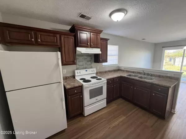 Louisville, KY 40228,7613 Beulah Church Rd