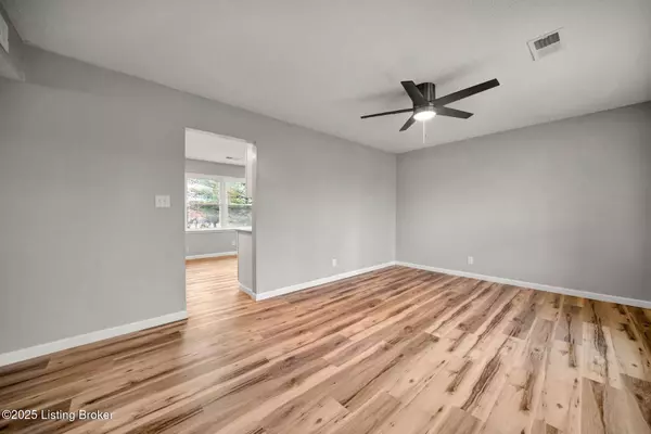 Mt Washington, KY 40047,138 Carolina Ave