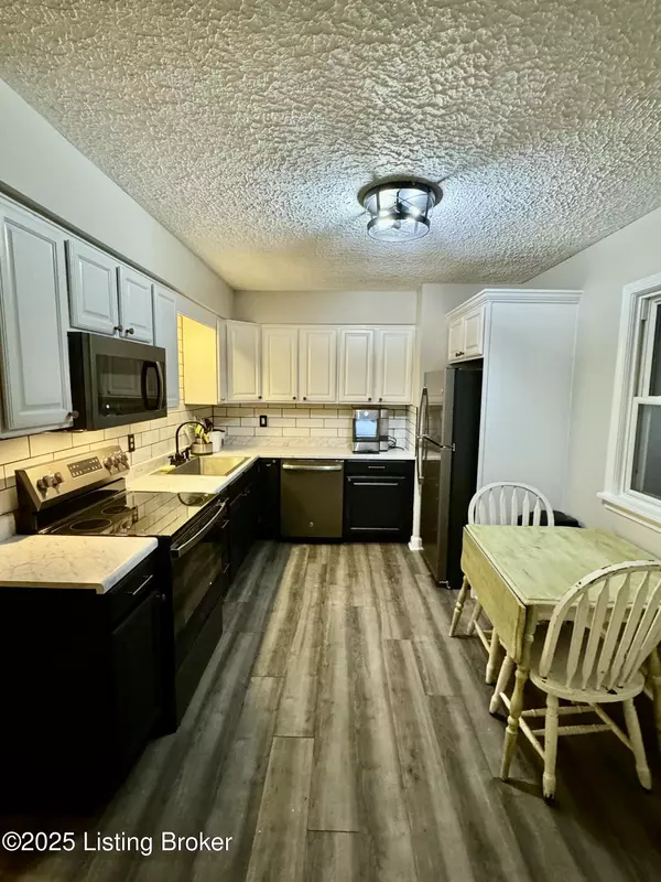 La Grange, KY 40031,111 Duncan Ave