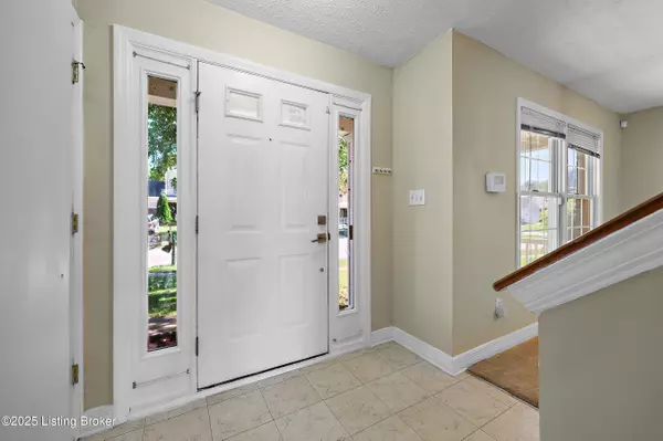 Louisville, KY 40218,4428 Fallen Apple Ln