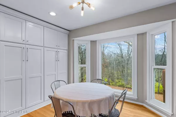 Crestwood, KY 40014,5806 Summit View Ln