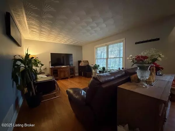 Bardstown, KY 40004,111 N Salem Dr