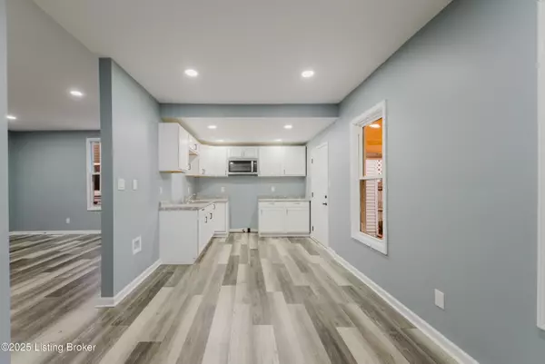 Louisville, KY 40212,2302 Duncan St