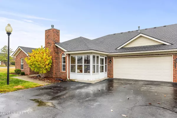 Louisville, KY 40272,11403 Ridge Lake Dr