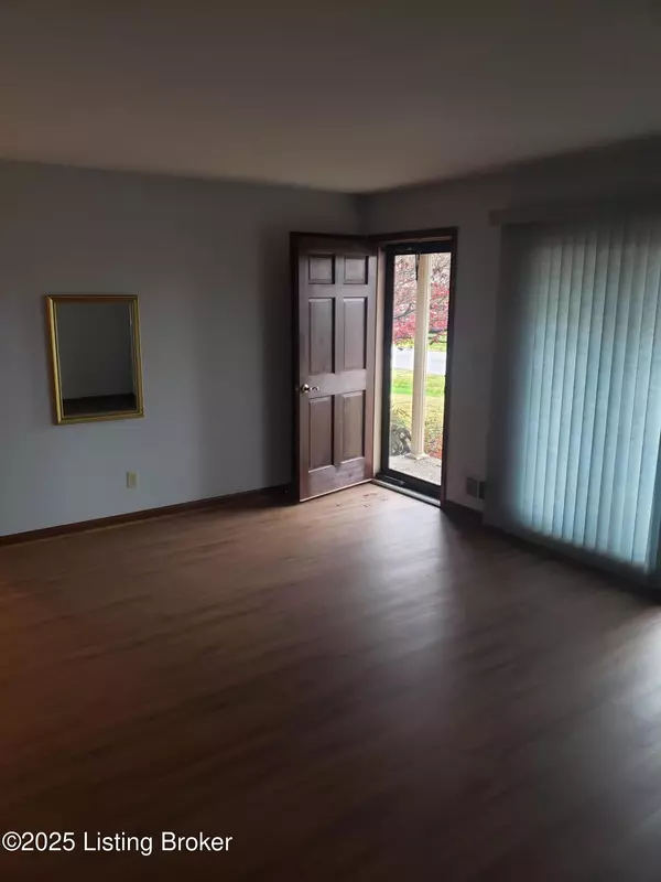 Louisville, KY 40258,7011 Uranus Dr