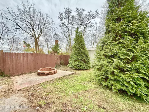 Leitchfield, KY 42754,504 W Main St