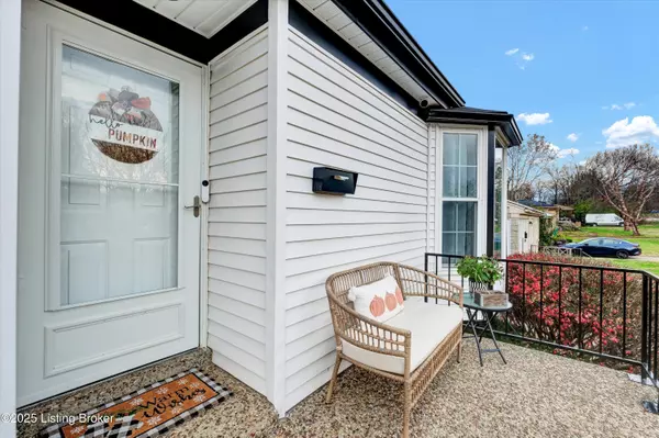 Louisville, KY 40218,206 Carey Ave