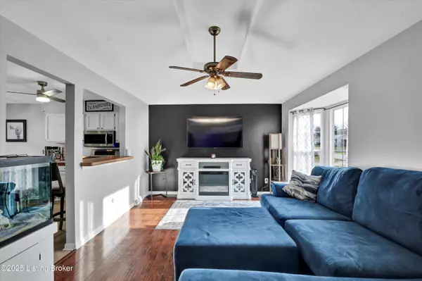 Louisville, KY 40218,206 Carey Ave