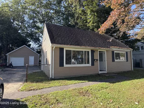 5516 Brokers Tip Ln, Louisville, KY 40272