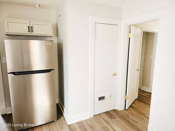 Louisville, KY 40215,3533 Kahlert Ave