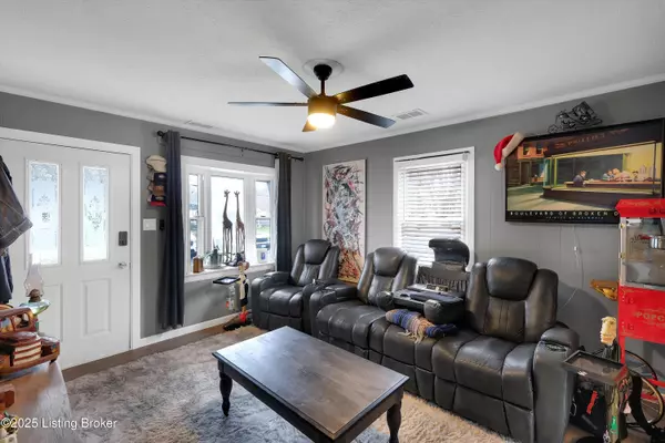 Fairdale, KY 40118,1308 Doris Dr