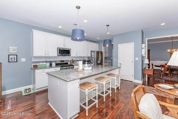 Middeltown, KY 40243,509 Wooded Falls Rd