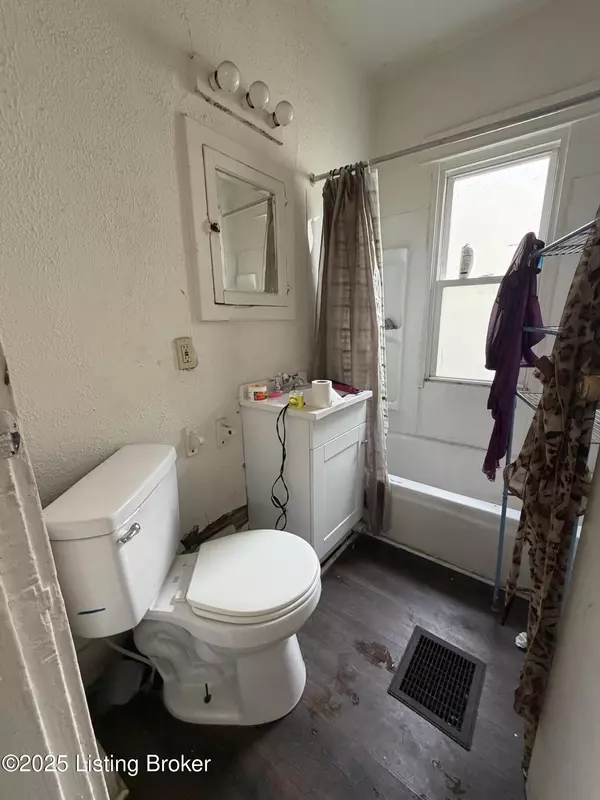 Louisville, KY 40212,121 Boston Ct