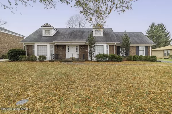 8810 Nottingham Pkwy, Louisville, KY 40222