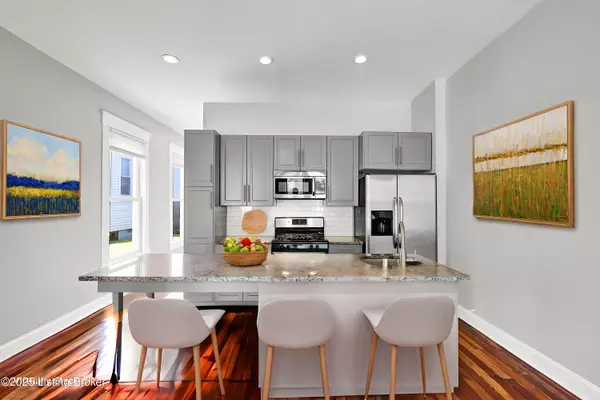 Louisville, KY 40217,1112 Mulberry St