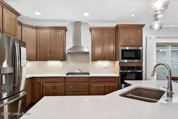 Louisville, KY 40223,1290 Coolhouse WAY