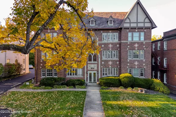 2043 Douglass Blvd #8, Louisville, KY 40205