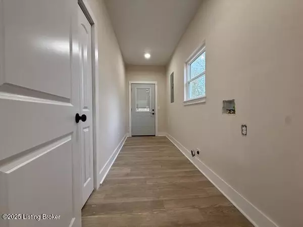 Cecilia, KY 42724,176 Sycamore St