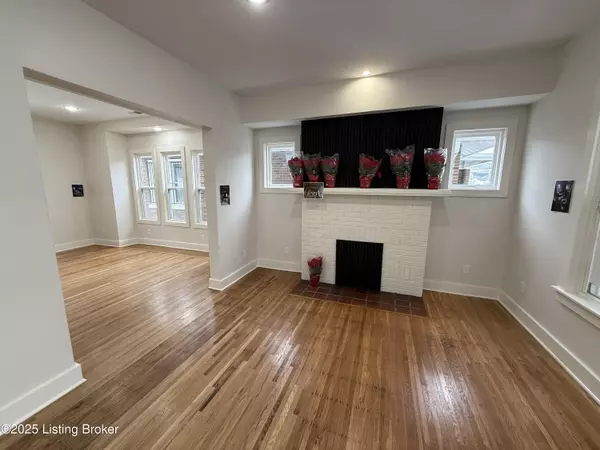 Louisville, KY 40211,730 Hazel St #201