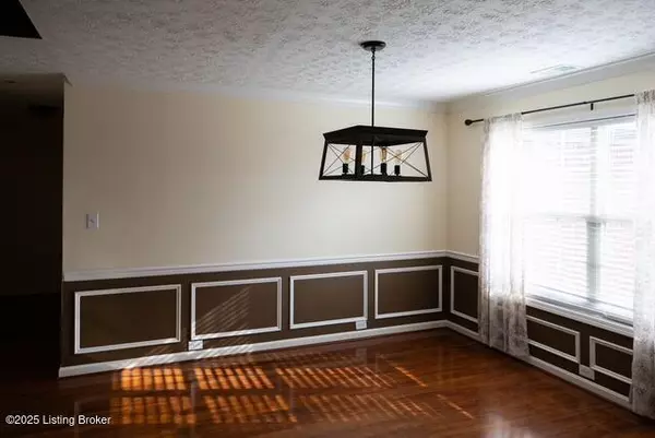 Louisville, KY 40291,9717 Long Rifle Ln