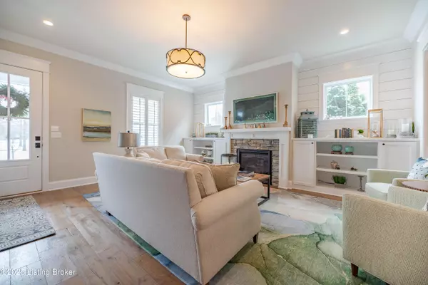 Louisville, KY 40207,308 Kirkwood Glen Cir