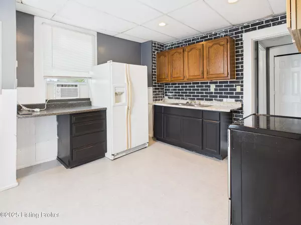 New Albany, IN 47150,1919 Center St