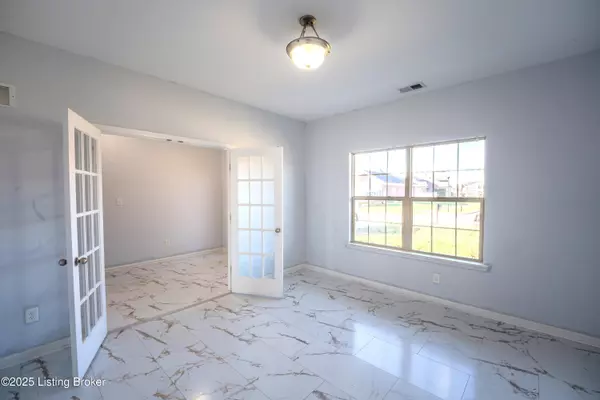 Shepherdsville, KY 40165,168 Reserves Blvd