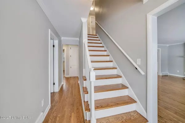 Louisville, KY 40207,4324 Foeburn Ln