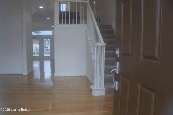 Louisville, KY 40291,11107 Herring Ct