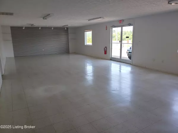 Edmonton, KY 42129,102 Castle Ridge Dr