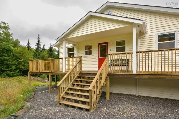 74 6101 Rd (Leo’s Lane), Roberta, NS B0E 2K0