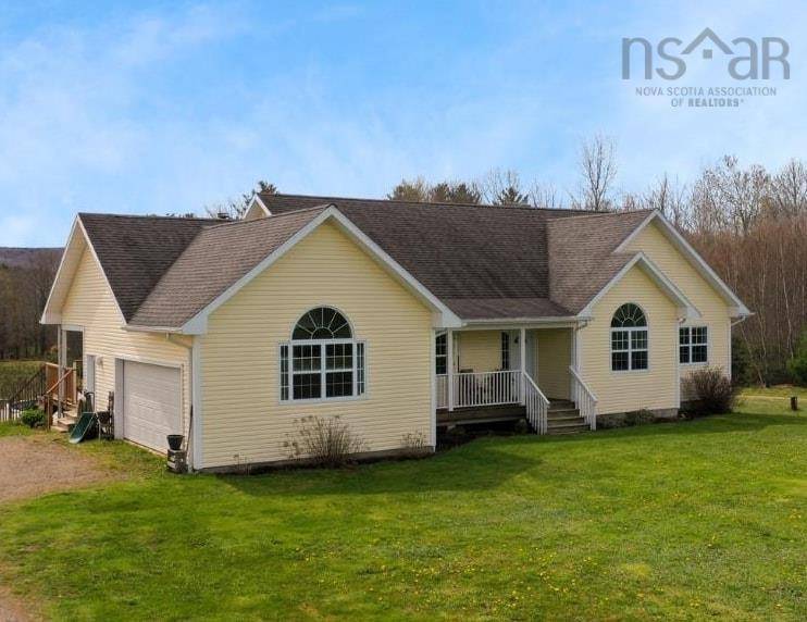 4768 Highway 1, South Berwick, NS B0P 1E0
