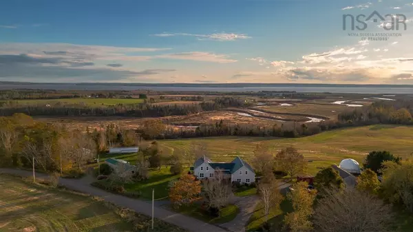 90 Hillcrest Rd, Lower Debert, NS B0M 1G0