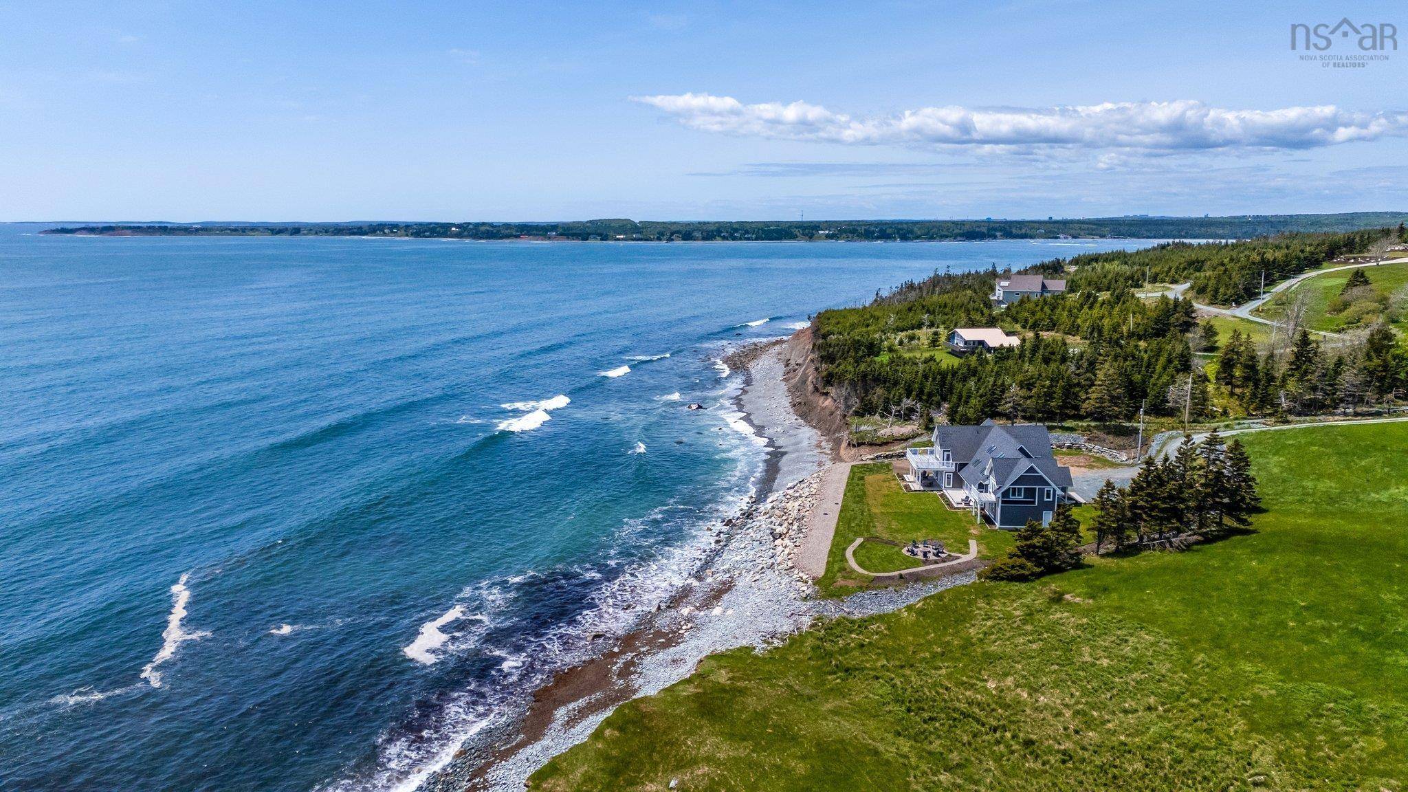 210 Moss Close, Lawrencetown, NS B2Z 1S5