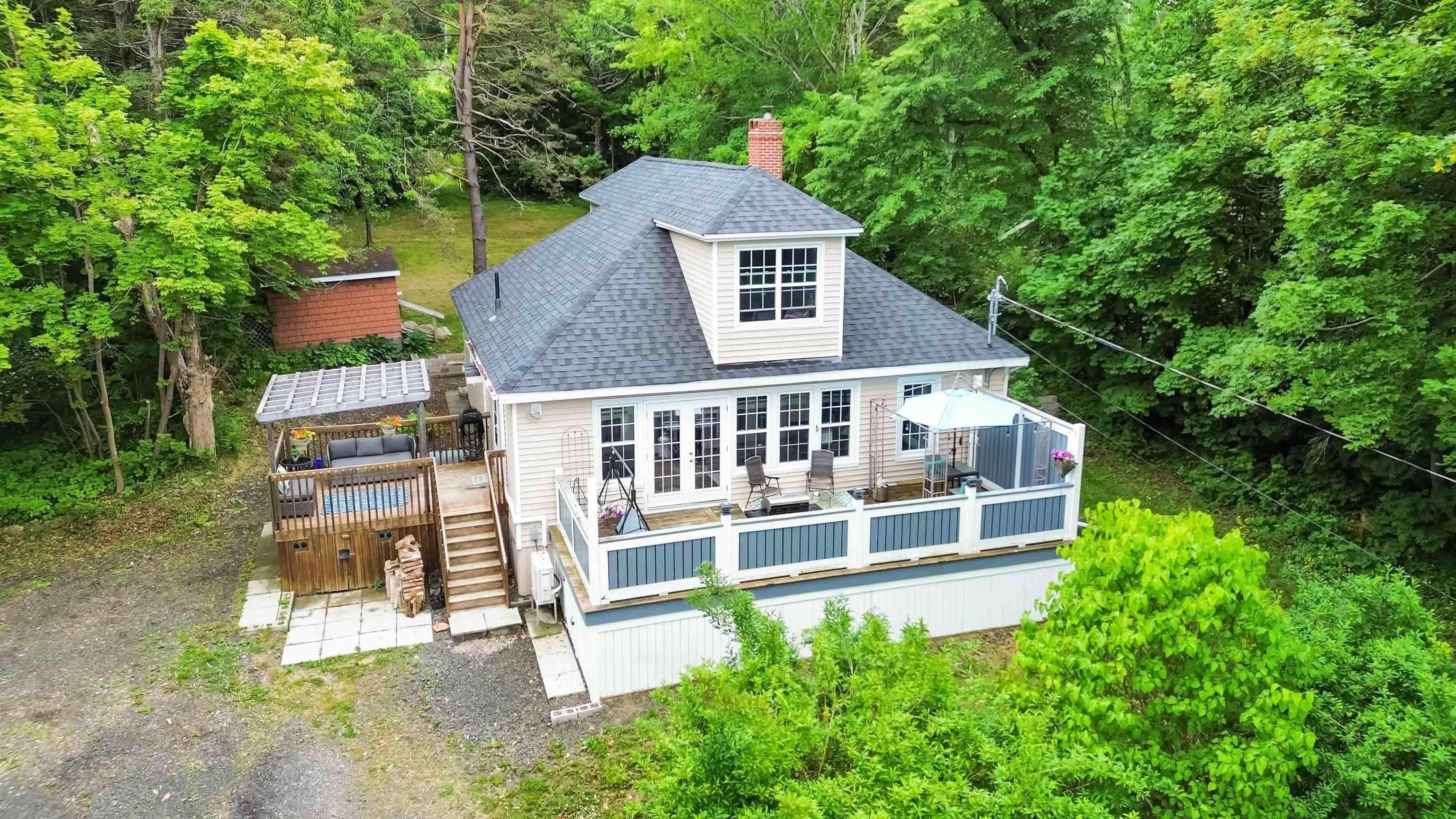 566 Highway 1, Smiths Cove, NS B0S 1S0