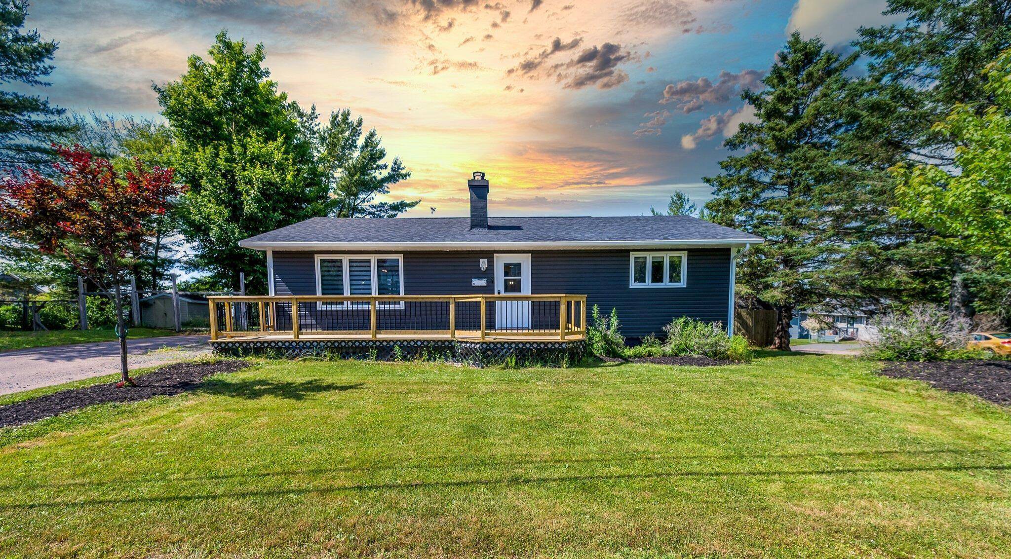39 Centennial Dr, Truro, NS B2N 2L3