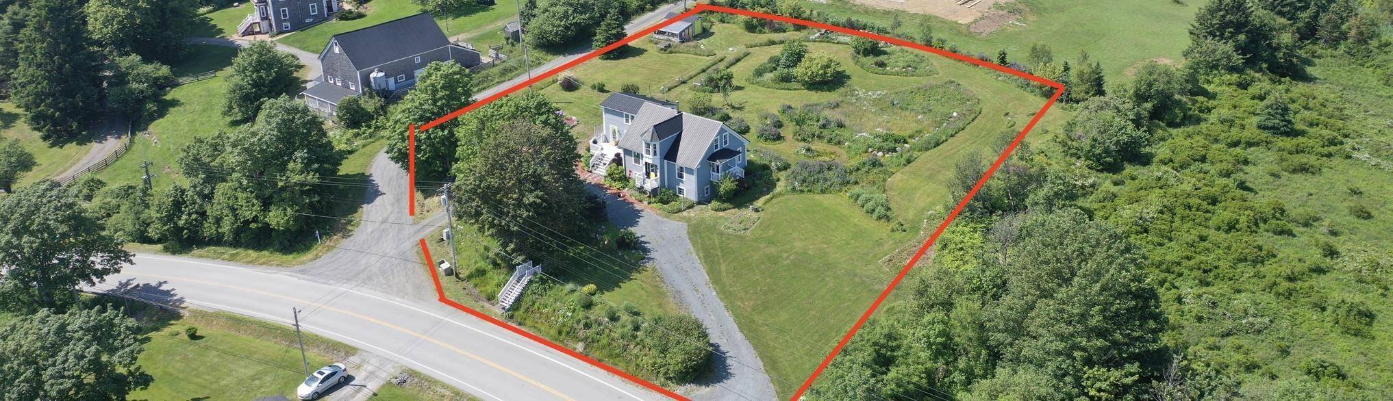 647 Blue Rocks Rd, Garden Lots, NS B0J 2C0