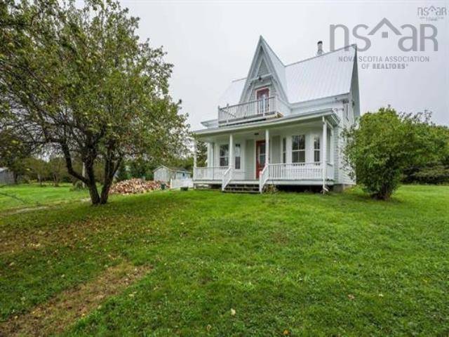 171 Round Bay Ferry Rd, Round Bay, NS B0T 1W0