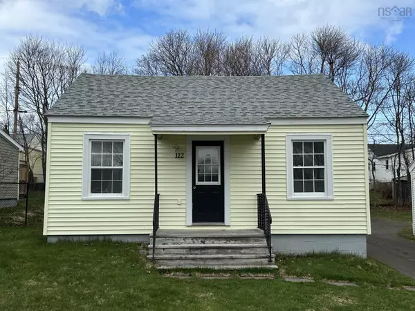 112 Poplar St, Pictou, NS B0K 1H0