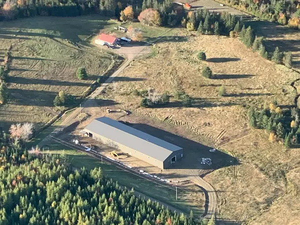 220 Campbell Rd, West Bay, NS B0E 2Y0