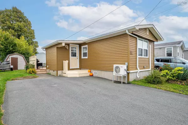 Halifax, NS B2W 4W5,22 Cocoa St