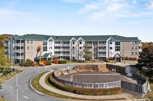 93 Kearney Lake Rd #412, Clayton Park, NS B3M 4E7