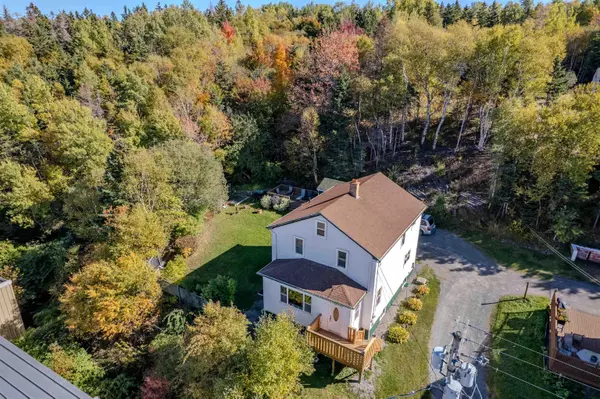 15 Harriet St, Sydney River, NS B1S 1S5